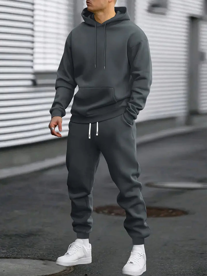 Axel | Men’s Tracksuit in a Relaxed Athletic Fit
