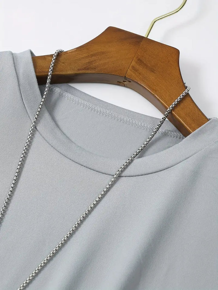 Evan | Men’s T-Shirt in a Clean Crew Neck Fit
