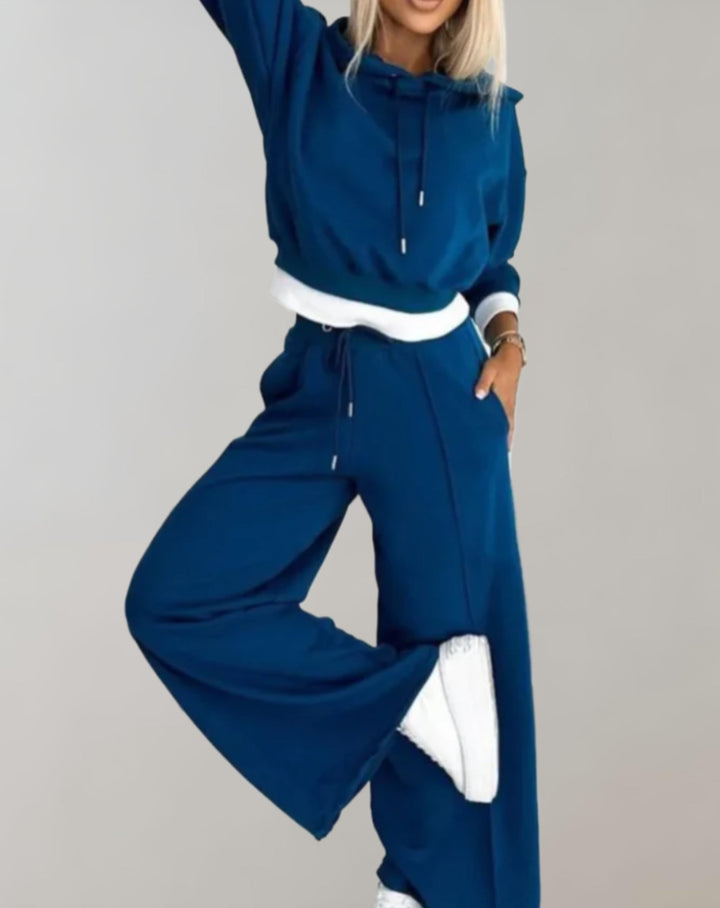 Stella | Women's Two-Piece Tracksuit with Cropped Hoodie and Wide Leg Trousers