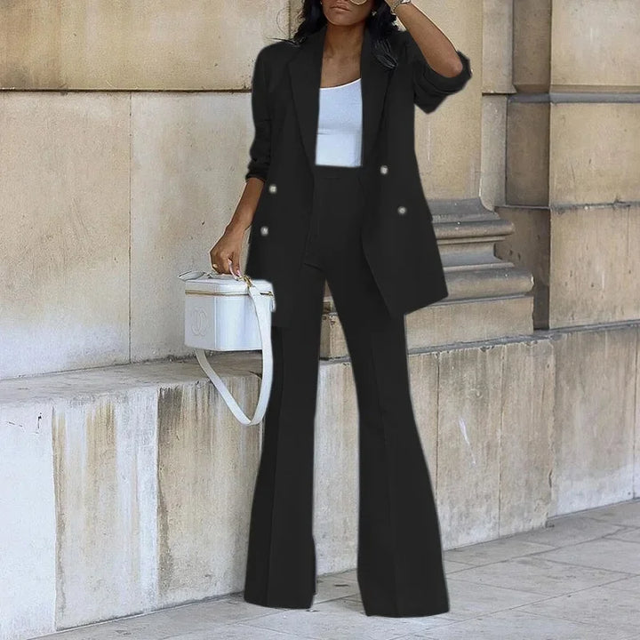 Valeria | Women’s Suit in a Relaxed Tailored Fit