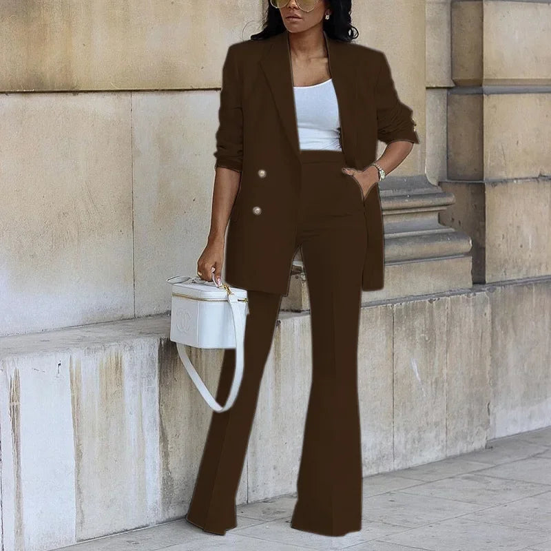 Valeria | Women’s Suit in a Relaxed Tailored Fit