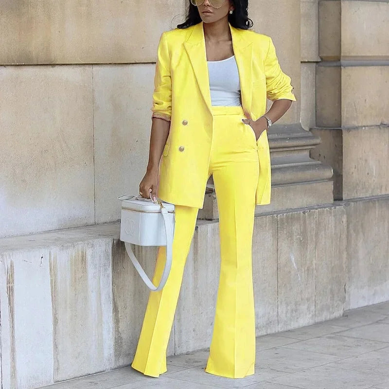 Valeria | Women’s Suit in a Relaxed Tailored Fit