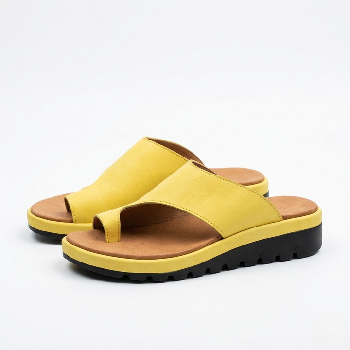 Sienna | Women's Toe Ring Slide Sandals with a Non-Slip Wedge Sole