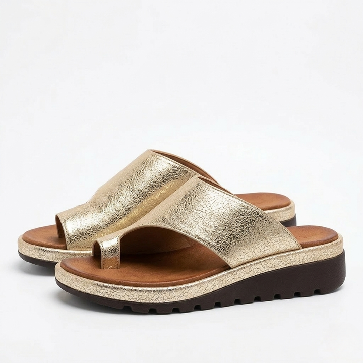 Sienna | Women's Toe Ring Slide Sandals with a Non-Slip Wedge Sole