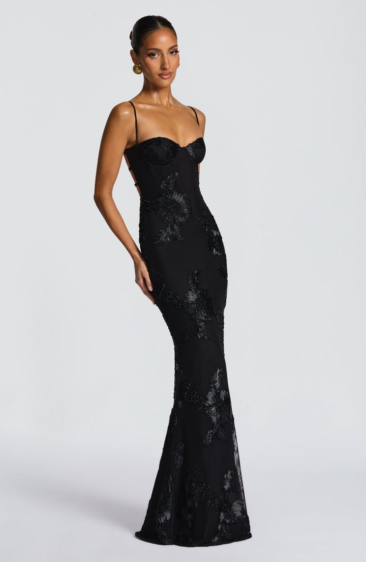 Valeria | Women’s Maxi Dress in a Sleek Strapless Style