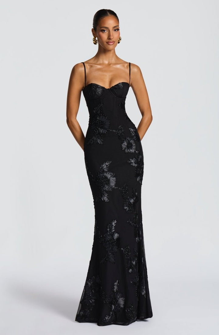 Valeria | Women’s Maxi Dress in a Sleek Strapless Style