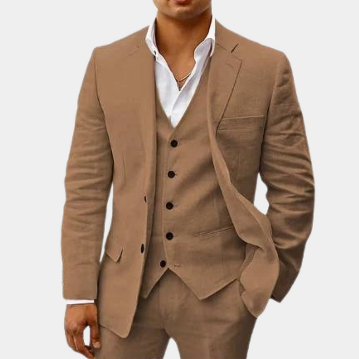 Lorenzo | Men’s Three Piece Suit in a Relaxed Tailored Fit