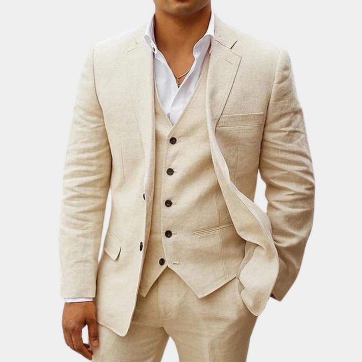Lorenzo | Men’s Three Piece Suit in a Relaxed Tailored Fit