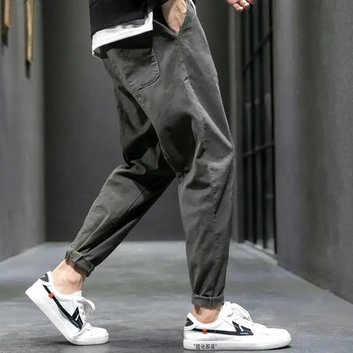 Miles | Men’s Trousers in a Relaxed Everyday Fit