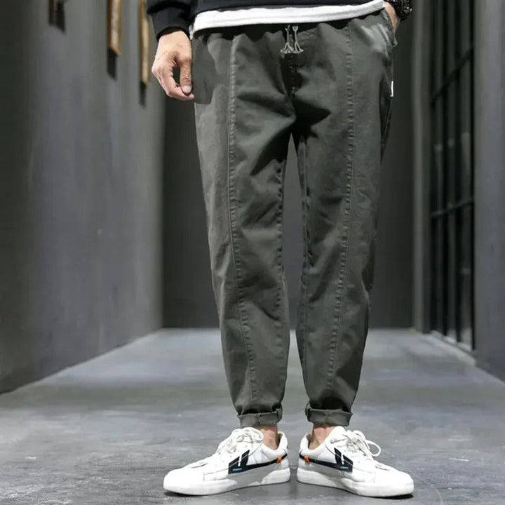 Miles | Men’s Trousers in a Relaxed Everyday Fit
